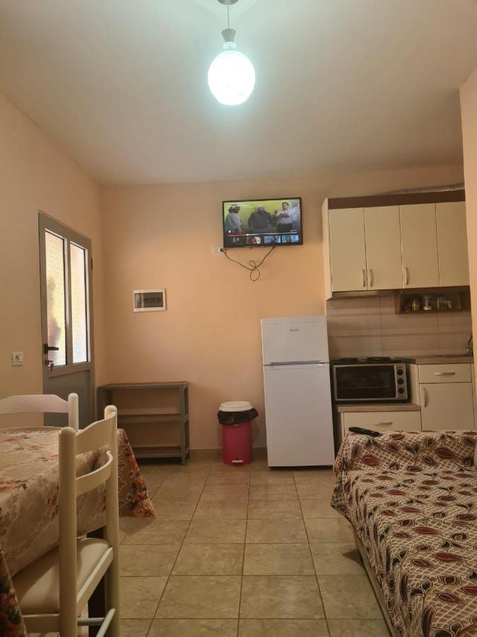 Martini Vacation Home Sarande Bagian luar foto